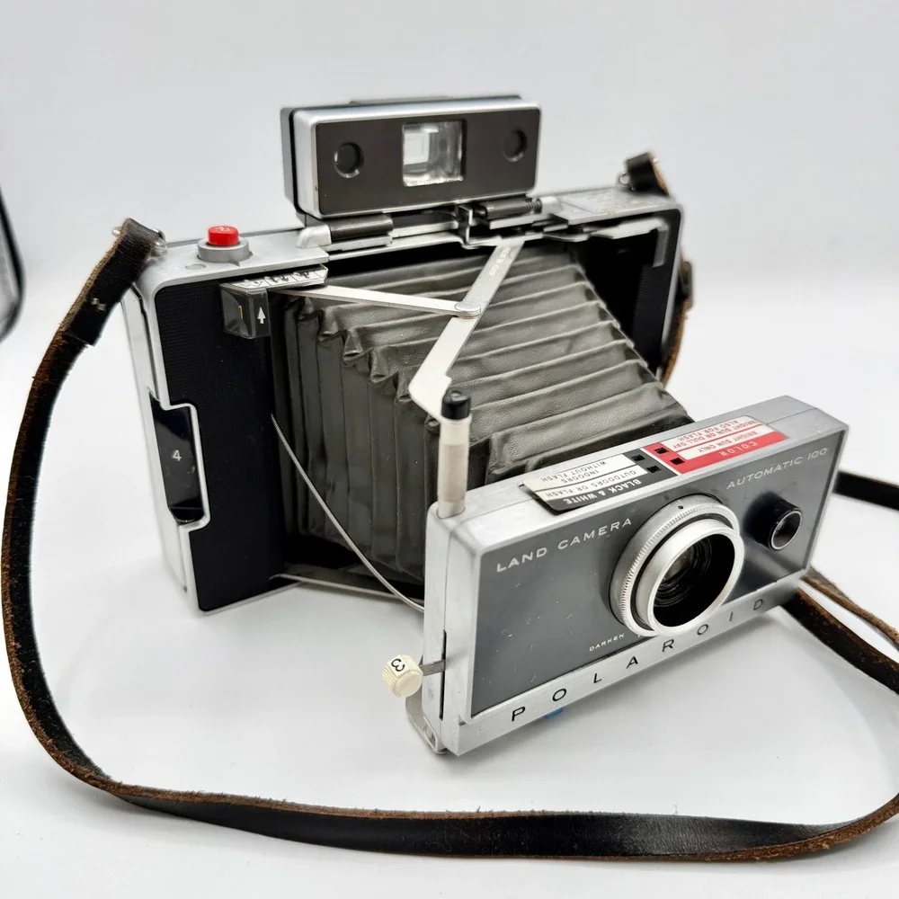 Vintage Polaroid Automatic 100 Land Camera Folding Bellows Instant Film Grey